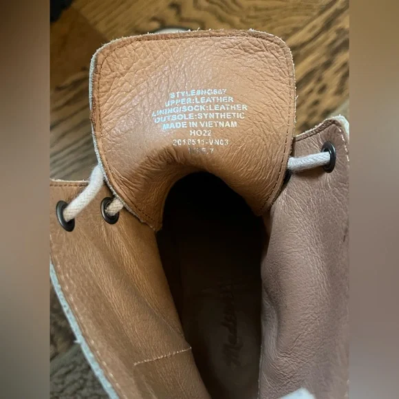 Madewell Rayna Lace Up Cream Lug Sole Combat Boots Size 7 - Picture 10 of 13